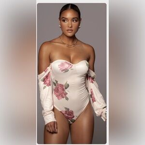 Bodysuit with detachable sleeves ,size xl , beige with flower